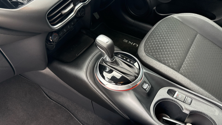 Nissan Juke 1.0 DiG-T N-Connecta 5dr DCT Petrol Hatchback